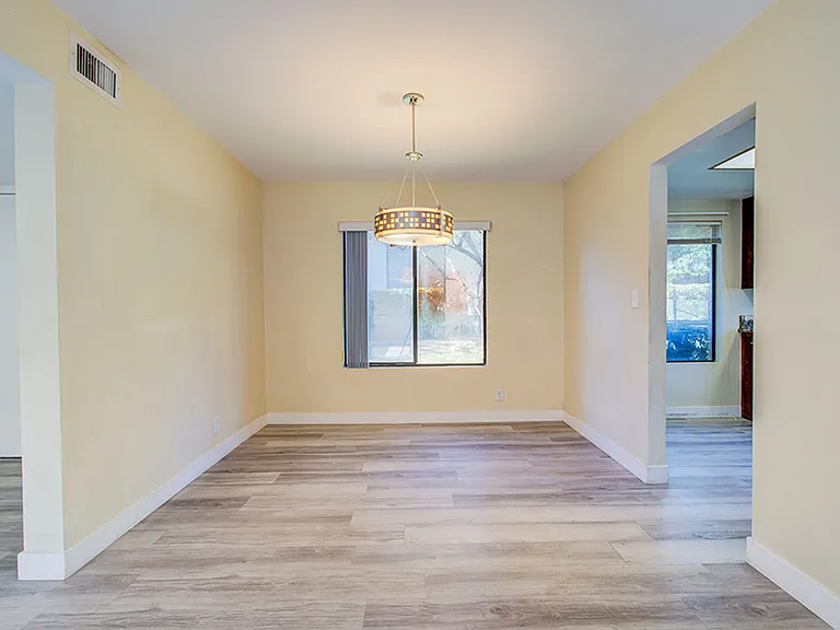 2574 Pera Cir — Photo 37