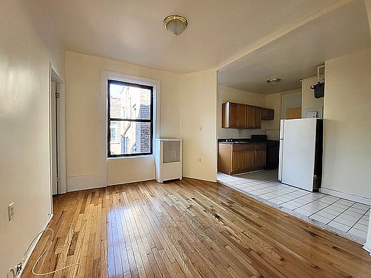 1st image of 15 Wadsworth Ave APT 5E