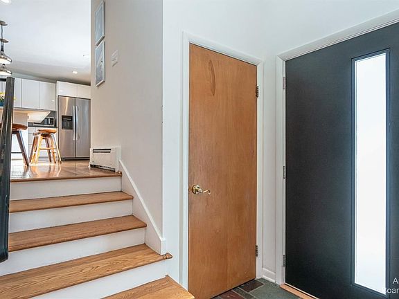 3rd image of 1144 Aberdeen Dr
