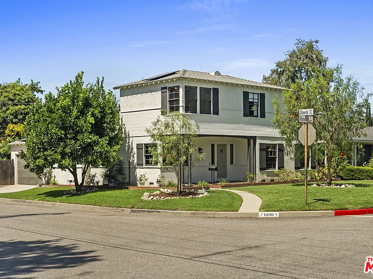 1400 Randall St — Photo 2