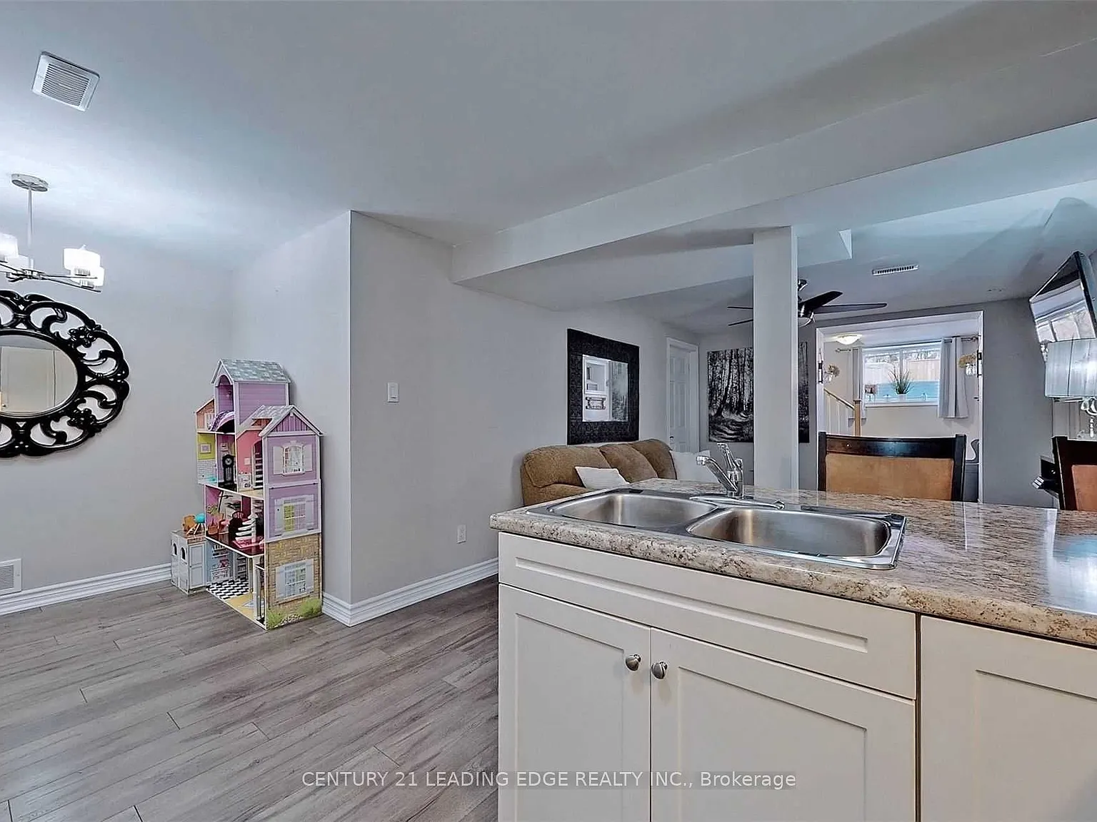 2 bed, $1,850 — Photo 4