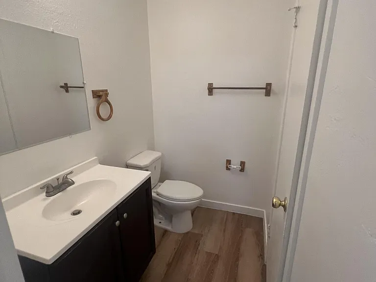 8106 Howe St #C — Photo 6