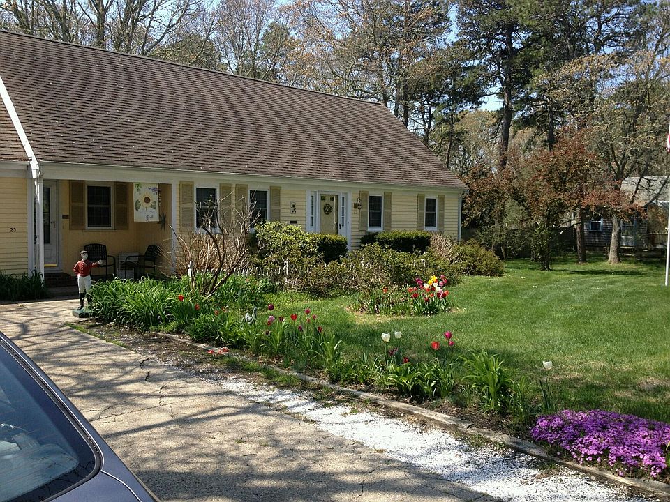 2nd image of 23 Oyster Cove Rd