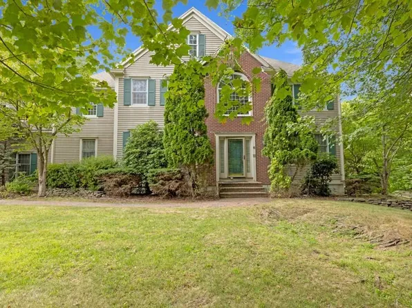 6 Eastbrook Farm Ln, Southborough, MA 01772