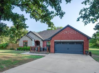 109 Cooper Ct, Runaway Bay, TX 76426