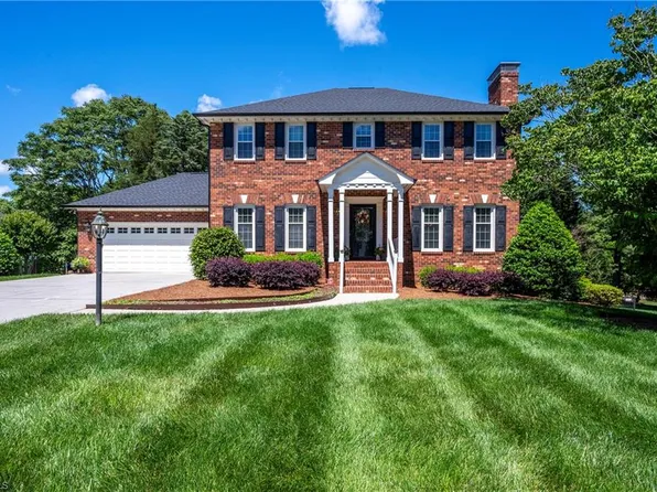 6904 Crandall Ct, Clemmons, NC 27012