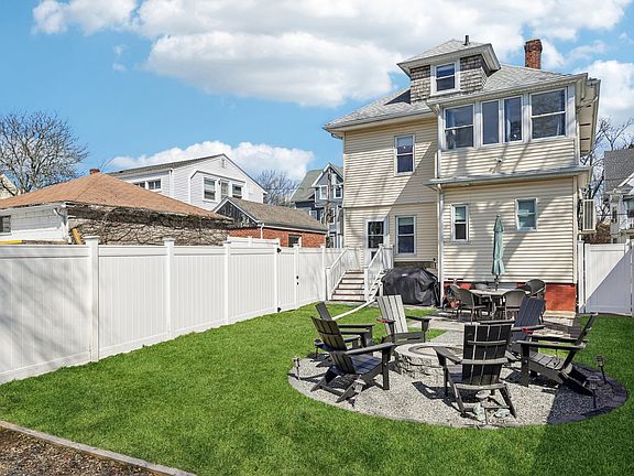 2nd image of 9 Lewis St