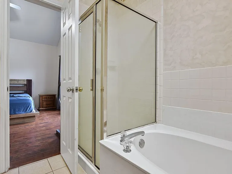 1209 Buehler Ct — Photo 10