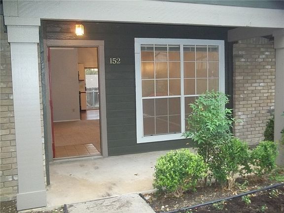 2nd image of 1015 E Yager Ln Unit 152