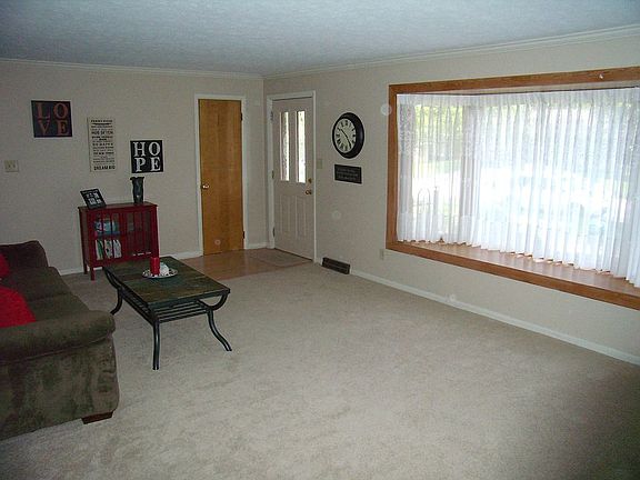4th image of 2234 Cherry Oak Dr