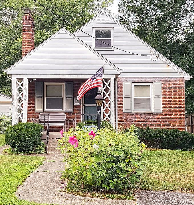 SOLD AS IS! 1941 BRICK CAPE COD