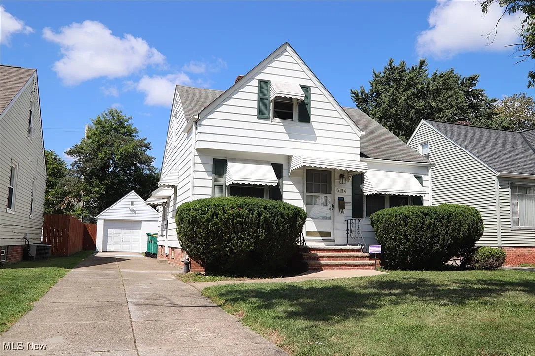 5134 Thomas St photo 1
