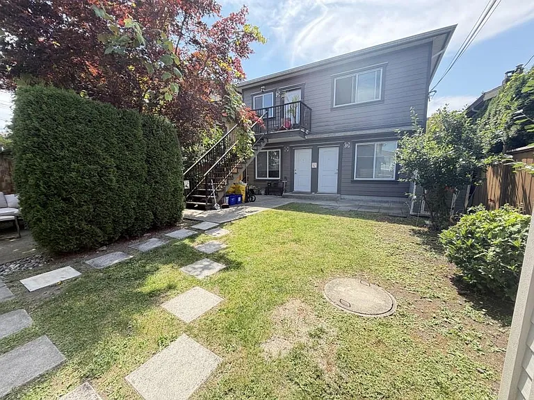 2629 Pandora St #BASEMENT WEST — Photo 16