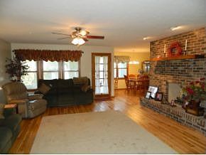 3rd image of 2621 E Bradford Ct
