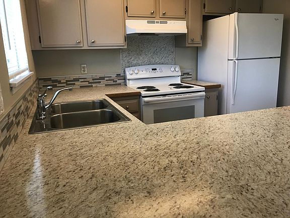 2nd image of 1509 Legion Way SE
