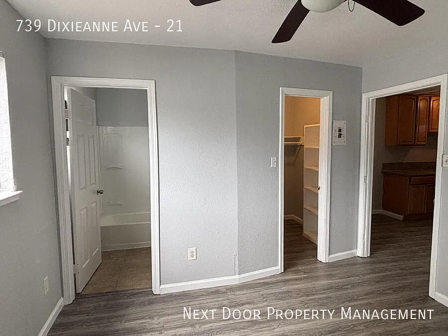 In Unit Washer/Dryer or Forced HVAC you choose! Updated interior - must see! Become the newest ne... — Photo 4