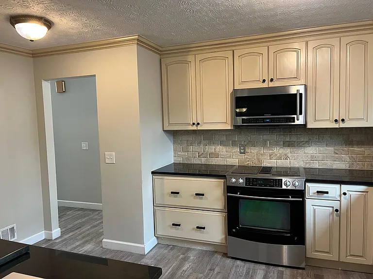 5163 Chateaugay Dr — Photo 12