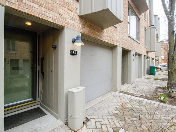 2nd image of 133 Frank Lloyd Wright Ln