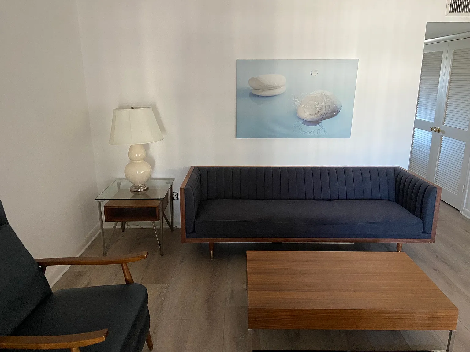 2 bed, 1200 sqft, $4,000 — Photo 4