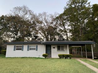 1626 Airport Dr, Tallahassee, FL 32304