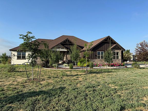 5th image of 5821 Dakota Ct