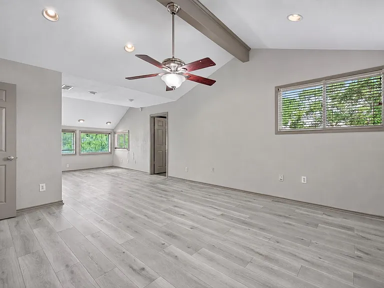 4301 Hyridge Dr — Photo 17