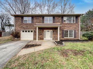 3799 Cloverbrook Dr, Clarksville, TN 37040