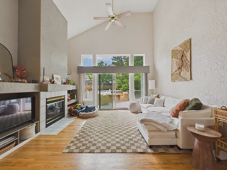 6975 Nile Ct — Photo 16