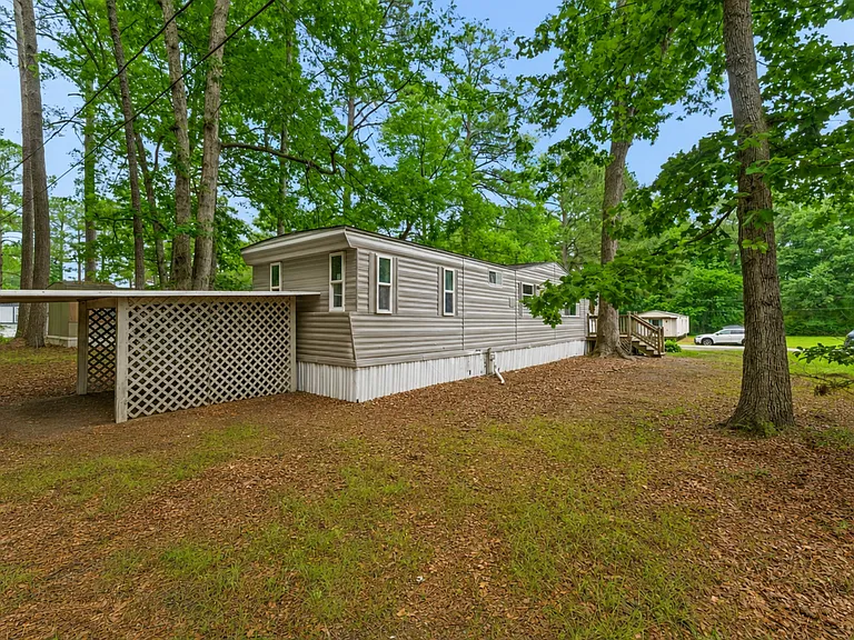 125 Evergreen St — Photo 12