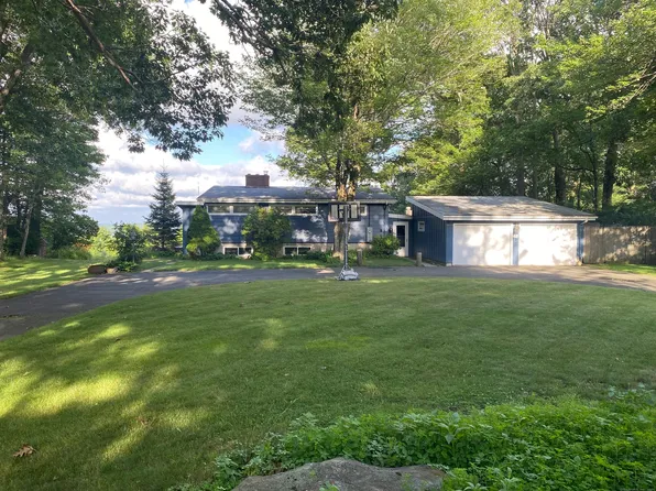 48 Savarese Lane, Burlington, CT 06013