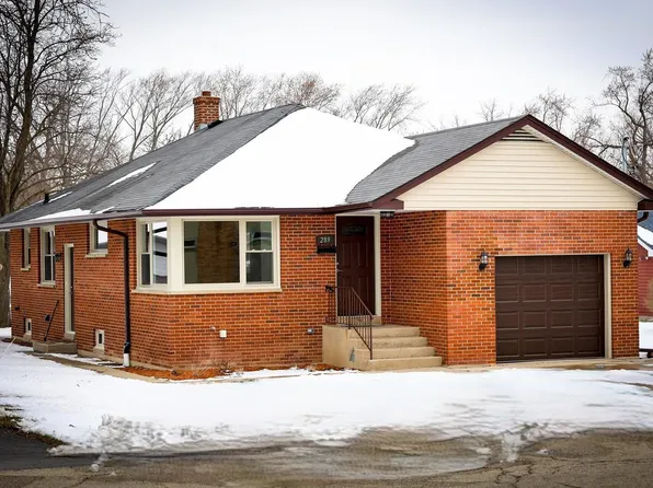 289 Chestnut St, Antioch, IL 60002