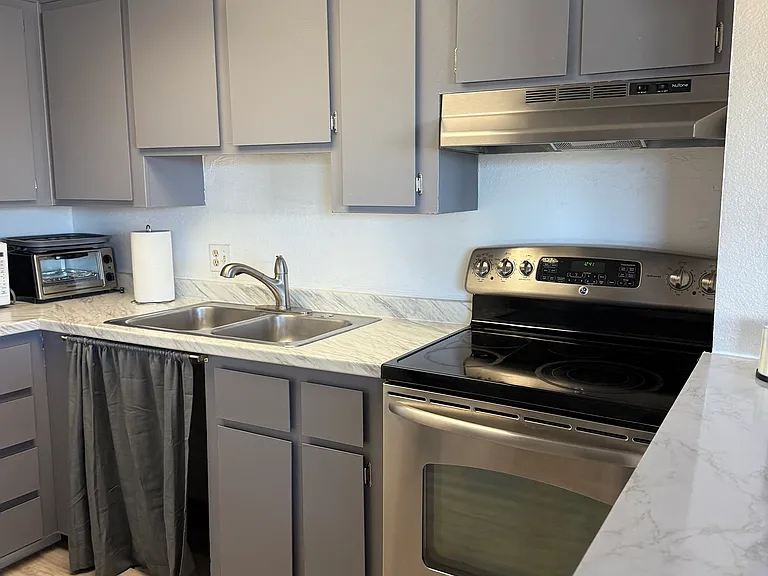 700 W University Dr #213 — Photo 9