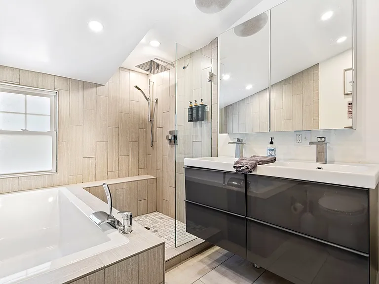 77 William St #2 — Photo 66