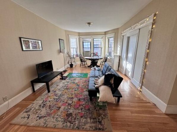 101 Saint Paul St #2