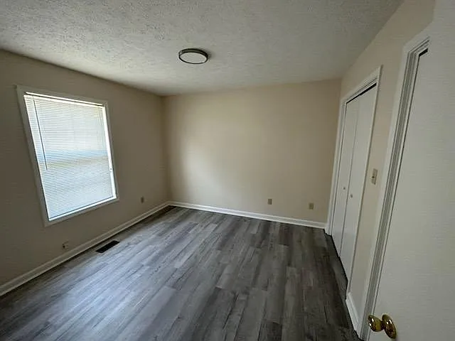 206 Pleasant Valley Rd — Photo 8