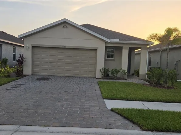 2793 Star Coral Dr, North Fort Myers, FL 33903