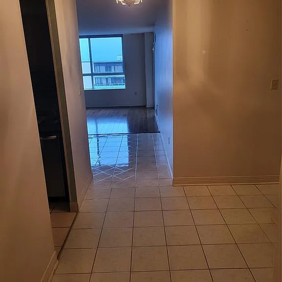 75 Riverside Dr E #1707 — Photo 5
