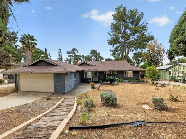 96 W Repplier Rd, Banning, CA 92220