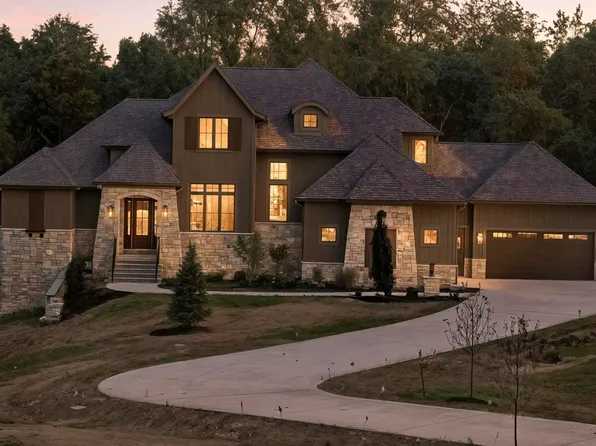 17539 Silhouette Trl, Huntertown, IN 46748