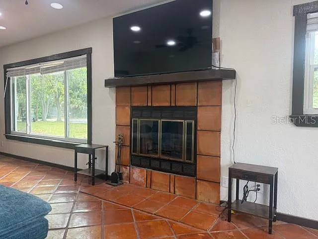 14472 Valentine Dr — Photo 8
