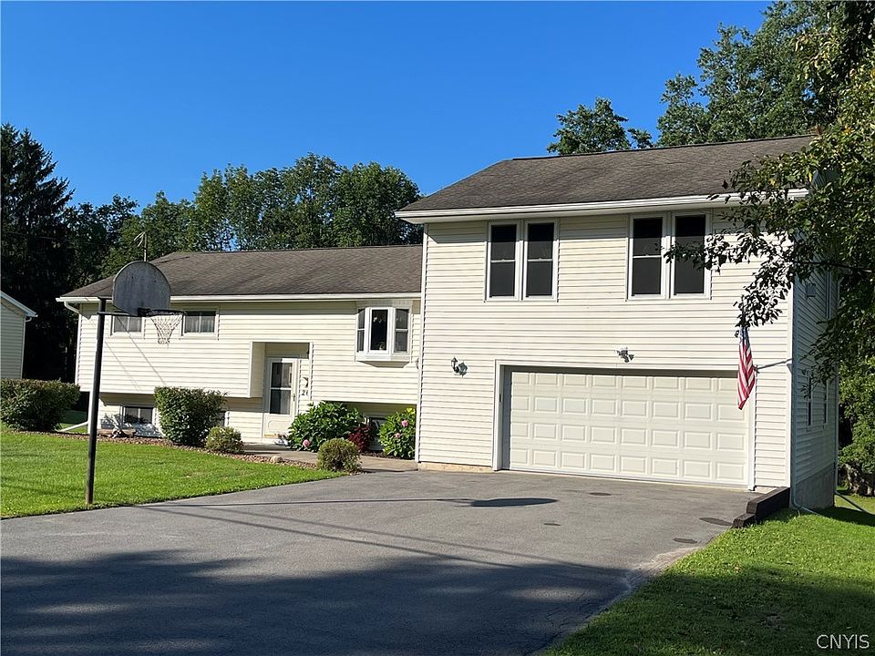 2687 Mohawk St, Sauquoit, NY 13456 Zillow