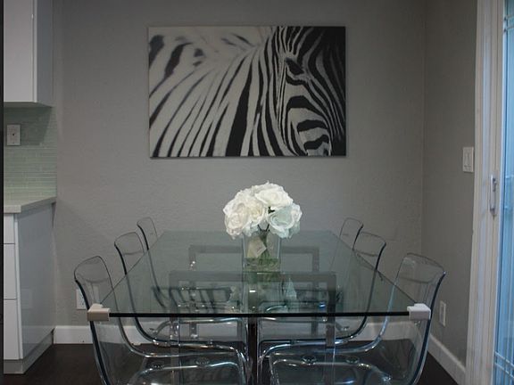 5th image of 154 S Fairview St #11