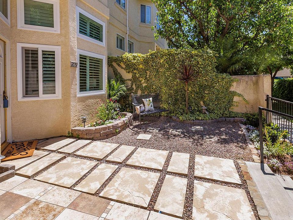 1st image of 259 N Skyline Dr #11