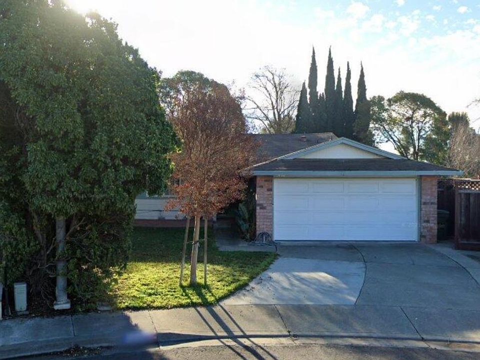 1st image of 34170 Langhorn Ct