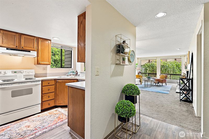 3rd image of 15123 Sunwood Boulevard #GG21