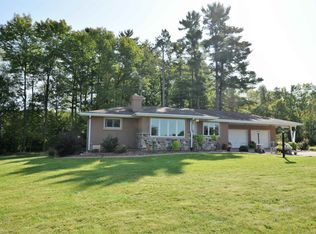 E9675 Laude Rd, Clintonville, WI 54929