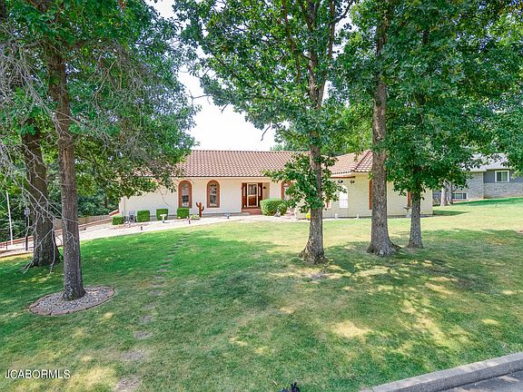 4th image of 2717 Kenwood Dr