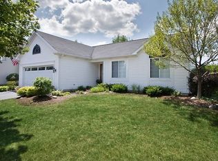 1573 Belle Haven Dr, Grayslake, IL 60030