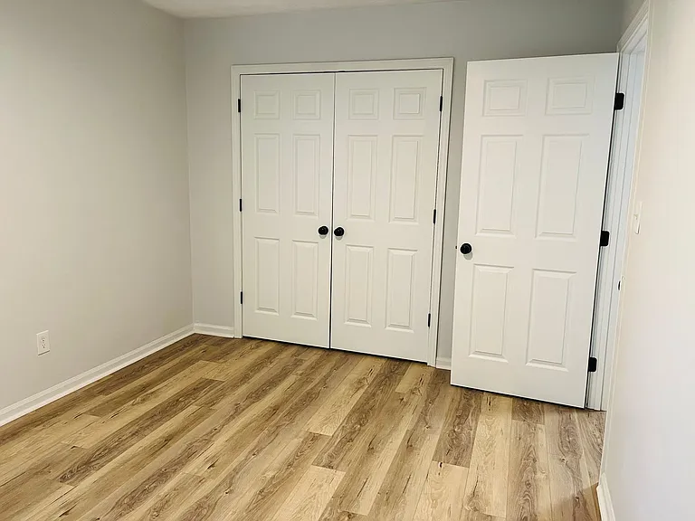 2141 Thompson Ave SE — Photo 19