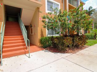1190 Wildwood Lakes Blvd APT 102, Naples, FL 34104